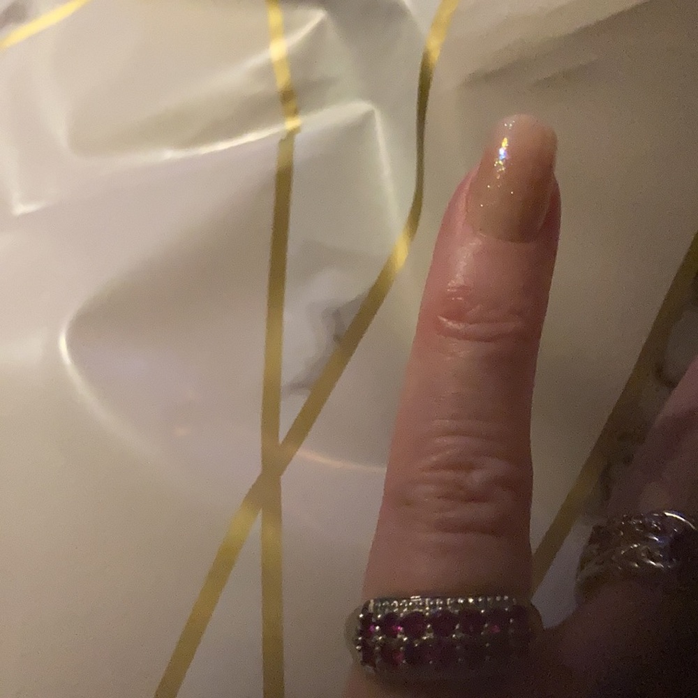 Gorgeous 14 stone ruby ring - Picture 2 of 3